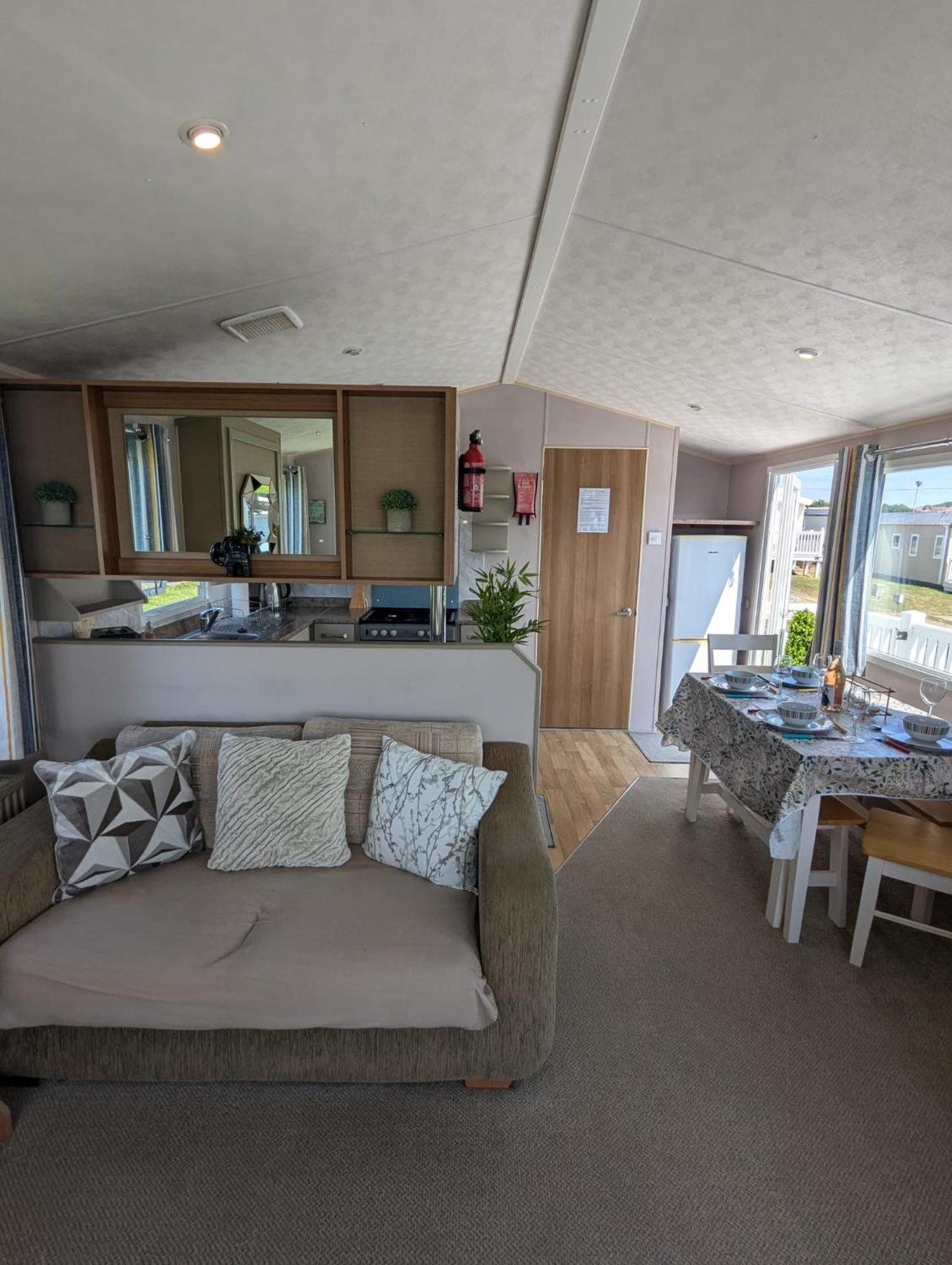 Lovely Family Dog Friendly Caravan On Littlesea Holiday Park Weymouth Haven Wyke Regis Экстерьер фото